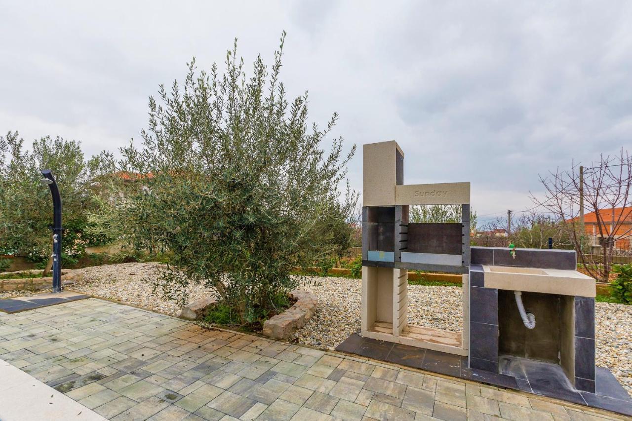 Villa Lio With Private Pool Linardici Exterior photo