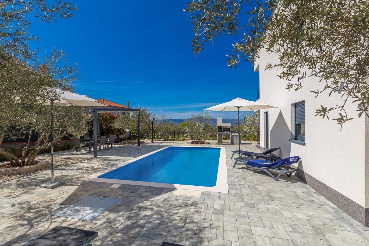 Villa Lio With Private Pool Linardici Exterior photo