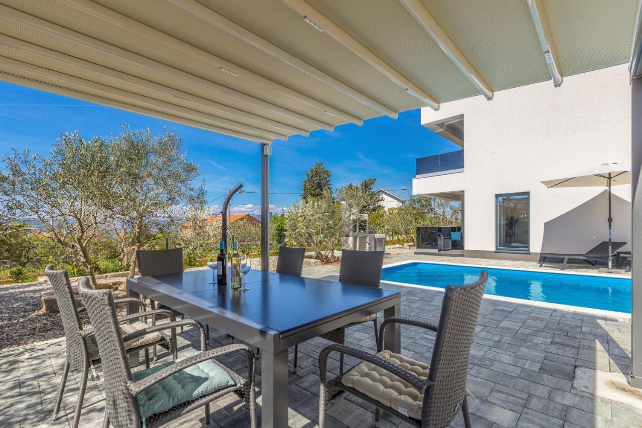 Villa Lio With Private Pool Linardici Exterior photo